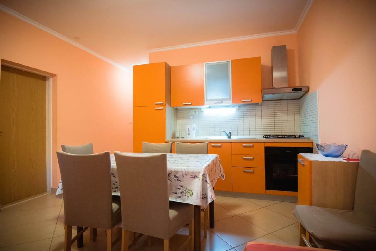 Apartmani Bare I Danica เกรบัชติซา ภายนอก รูปภาพ
