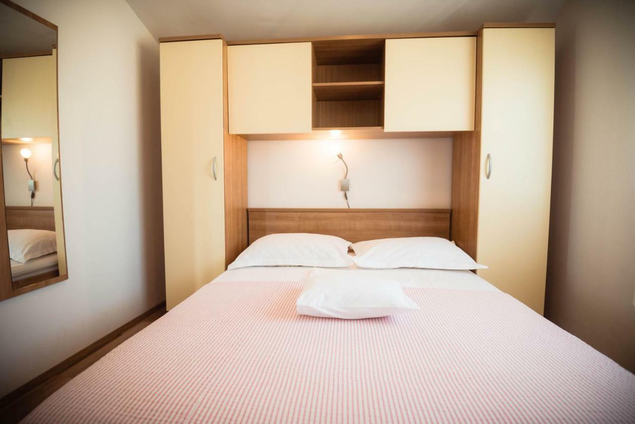 Apartmani Bare I Danica เกรบัชติซา ภายนอก รูปภาพ
