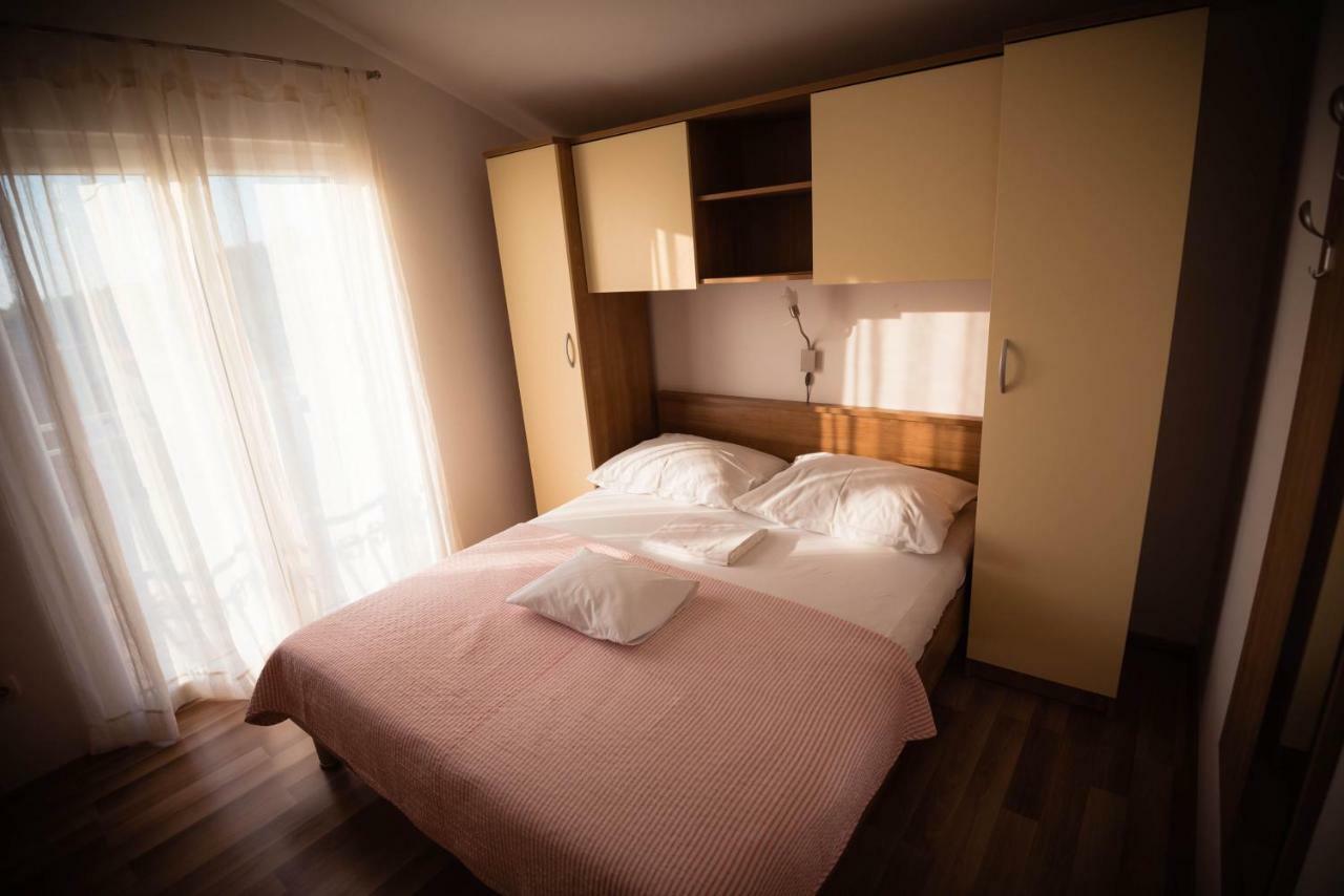 Apartmani Bare I Danica เกรบัชติซา ภายนอก รูปภาพ