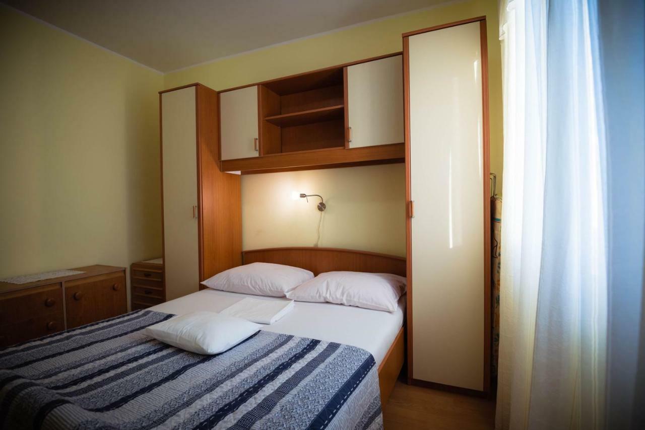 Apartmani Bare I Danica เกรบัชติซา ภายนอก รูปภาพ